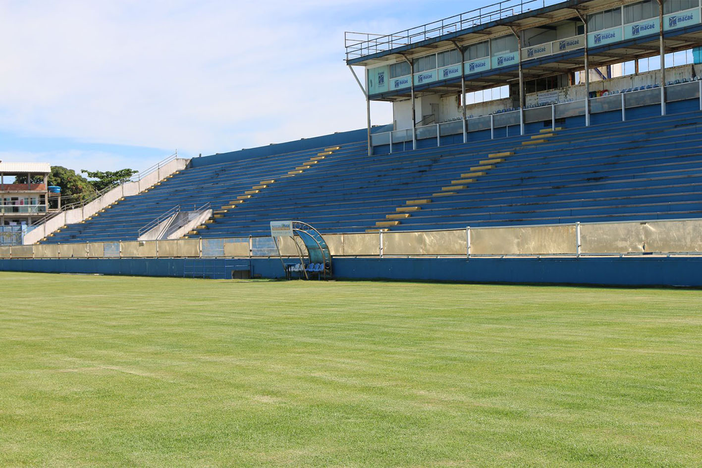 Jogo no Moarcyzão é interrompido por tiroteio ao redor do estádio, Macaé