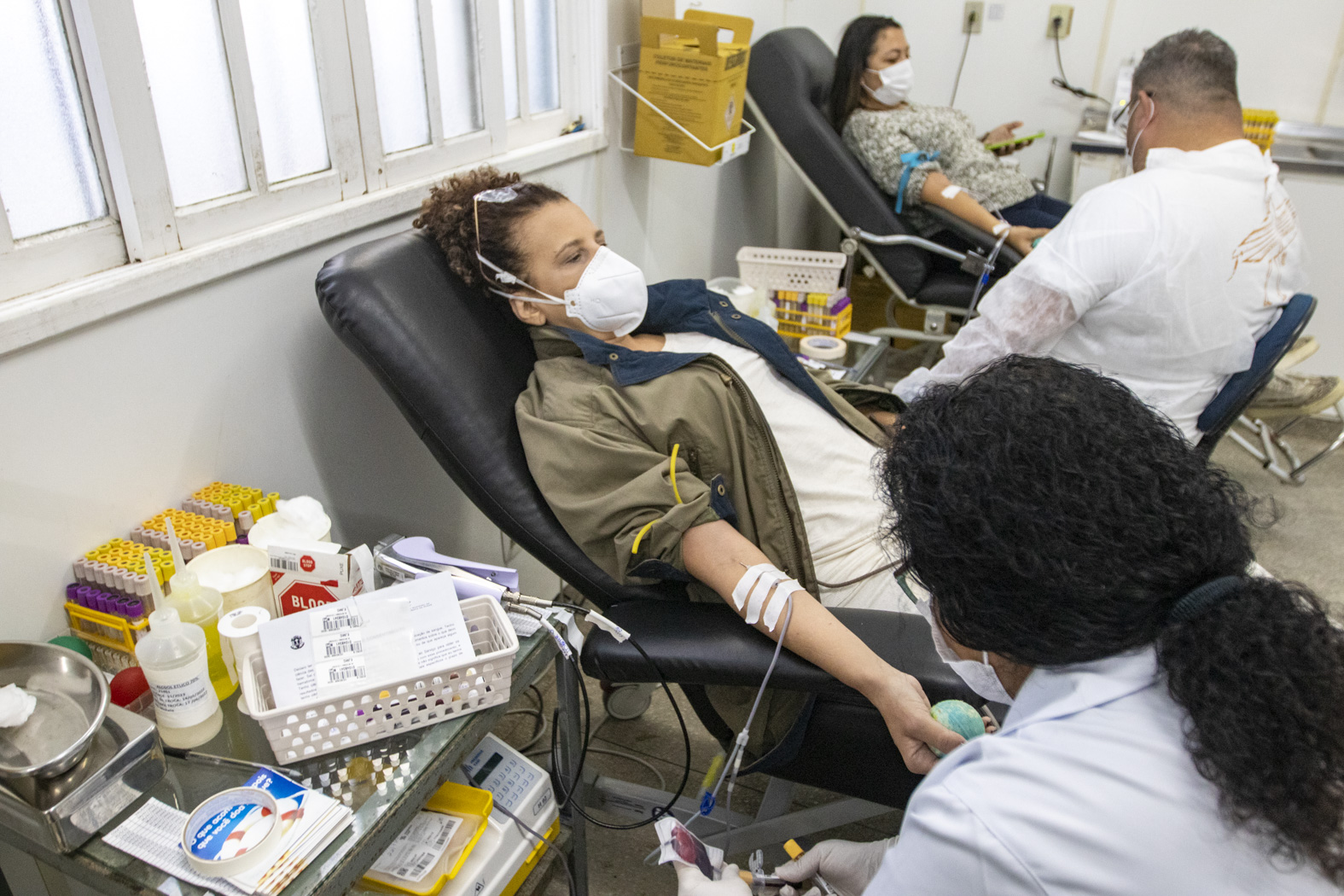 Voluntários participam do Dia D de doação de sangue