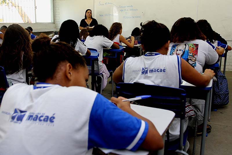 Alunos de escolas públicas de Macaé vão ganhar óculos por meio do