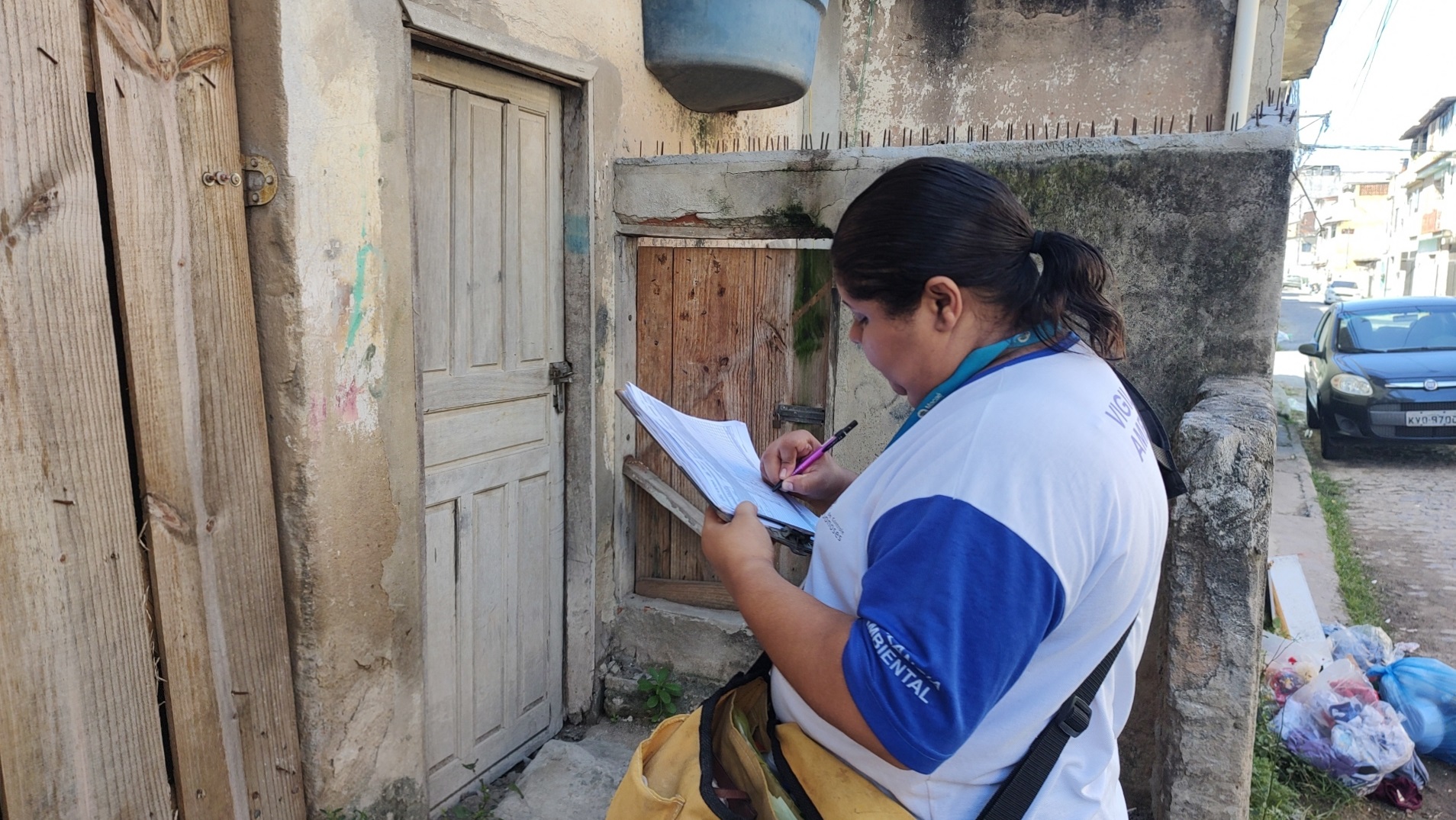 Prefeitura realiza mutirão contra a dengue nos bairros e na serra