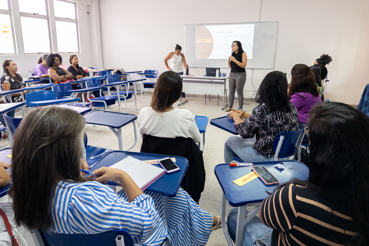 Gestores da educação participam de formação de mentoria de diretores escolares