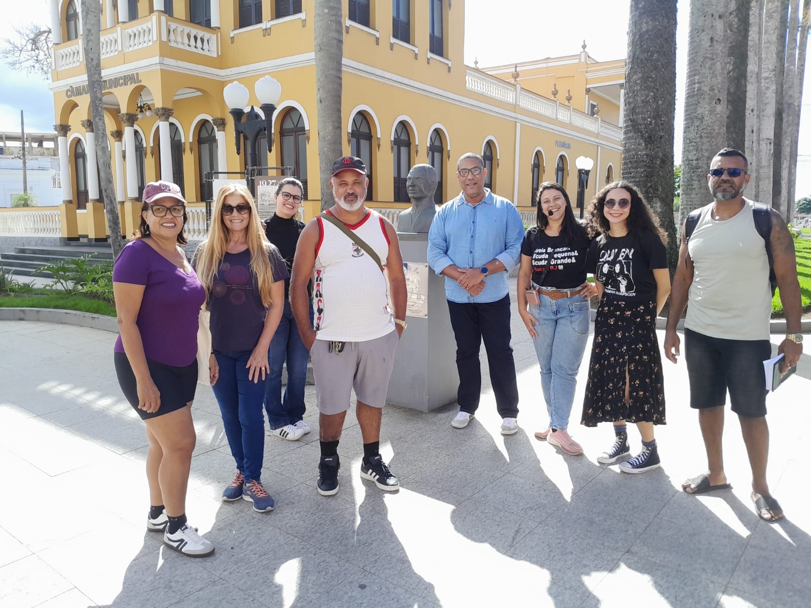 ‘Walking Tour’ turístico atrai visitantes e moradores de Macaé