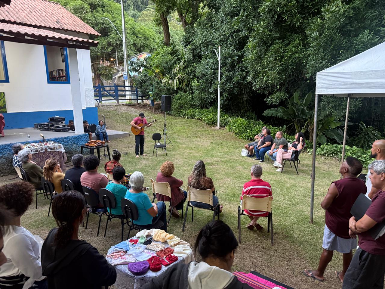‘Tardezinha com Henriqueta’ acolhe público com literatura, música, artesanato e gastronomia