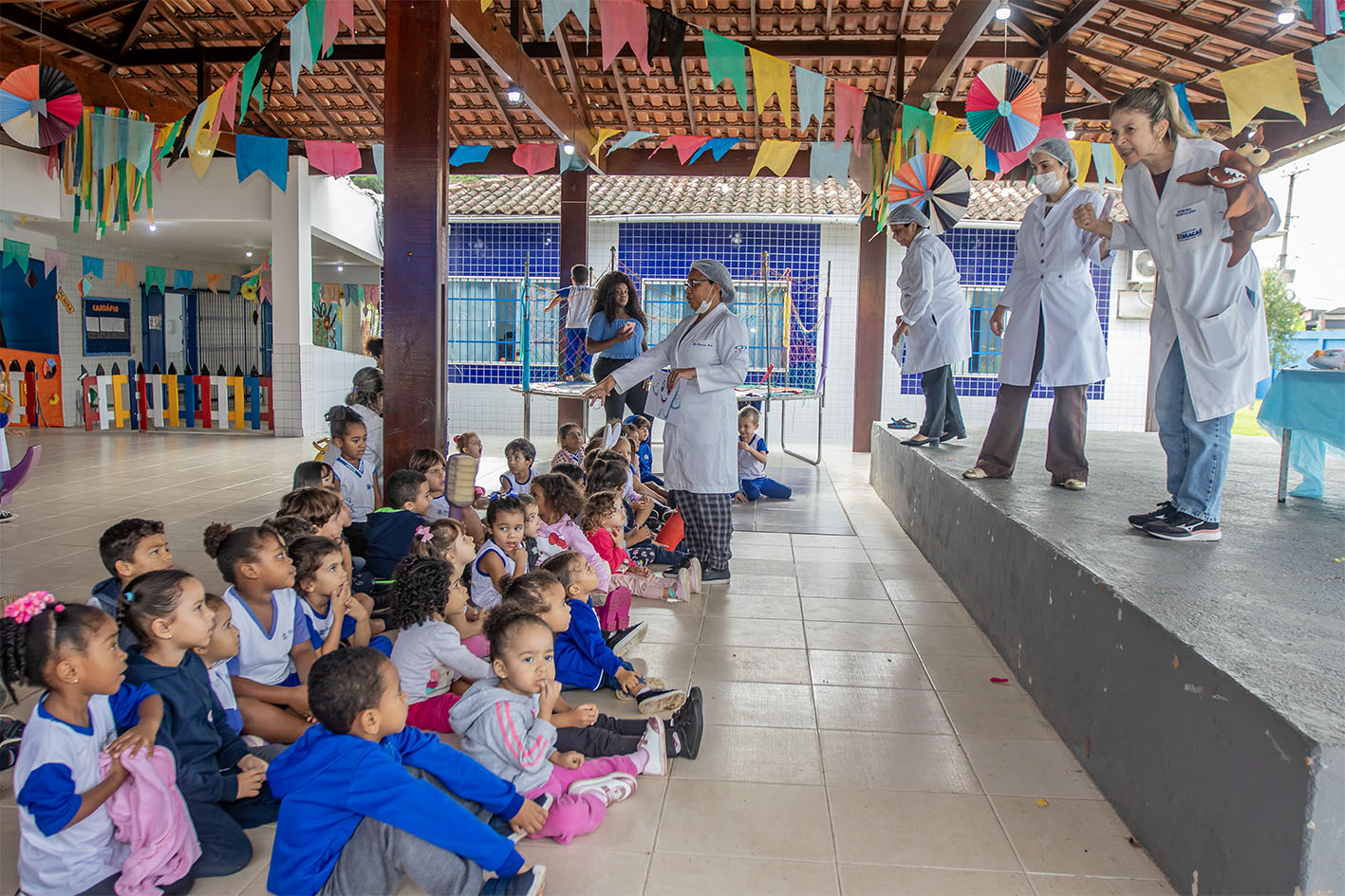 Equipe de Odontologia Coletiva faz atendimento a alunos da EMEI André Vinícius
