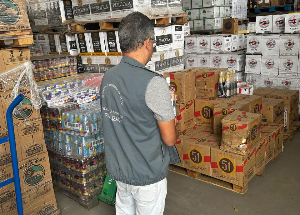 Metanol: Vigilância Sanitária dá continuidade a ações para repreender comércio de bebidas adulteradas