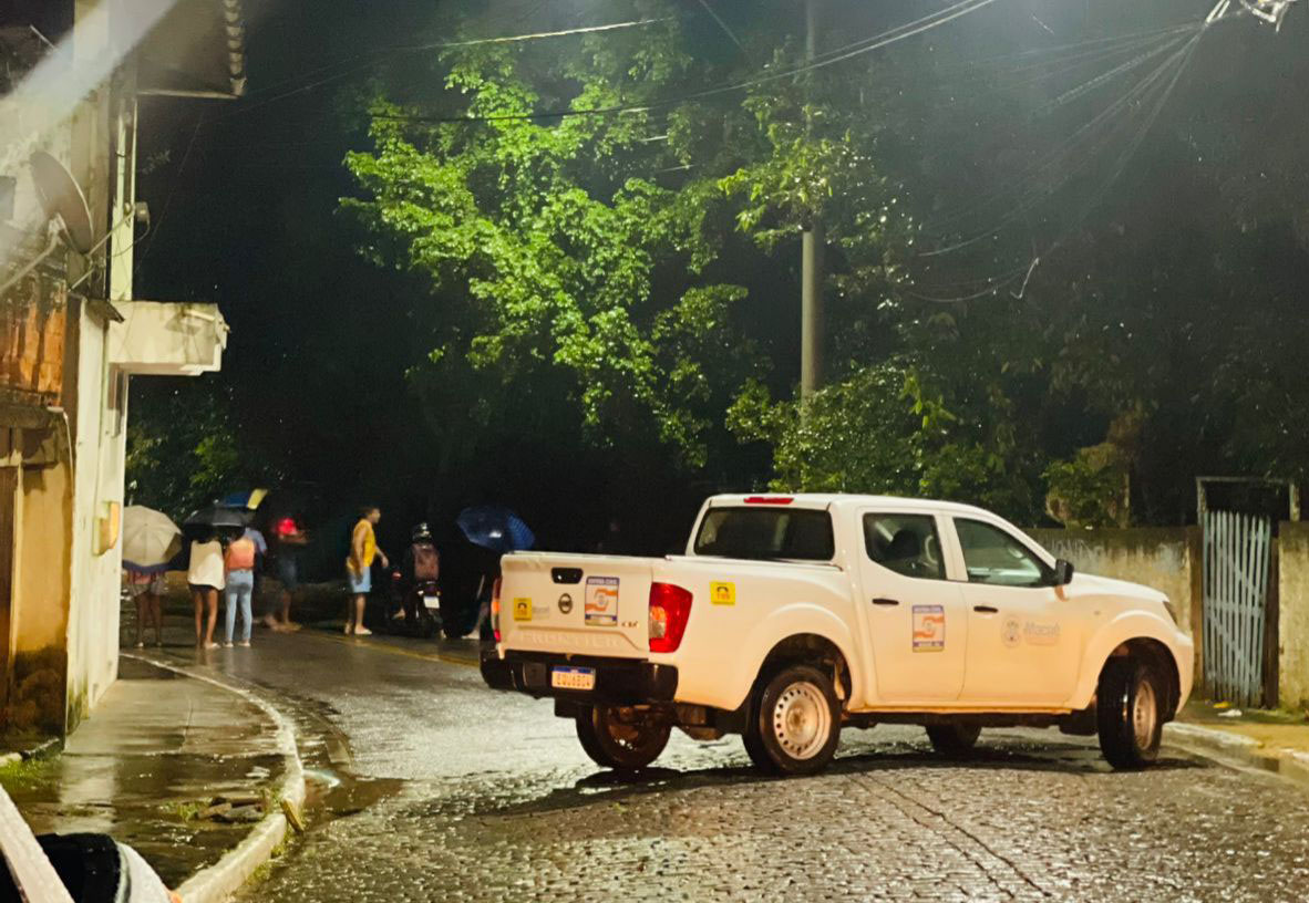 Interdições atingem estradas da região serrana devido ao volume de chuvas