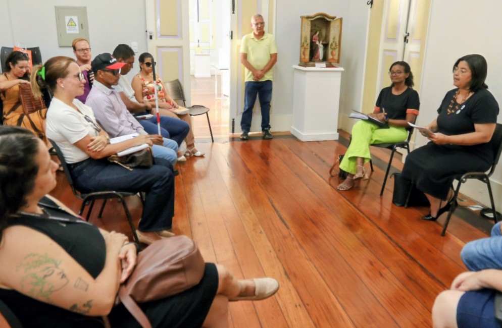 Roda de conversa 'Sentindo o Mundo' celebra o Dia Nacional do Sistema Braille