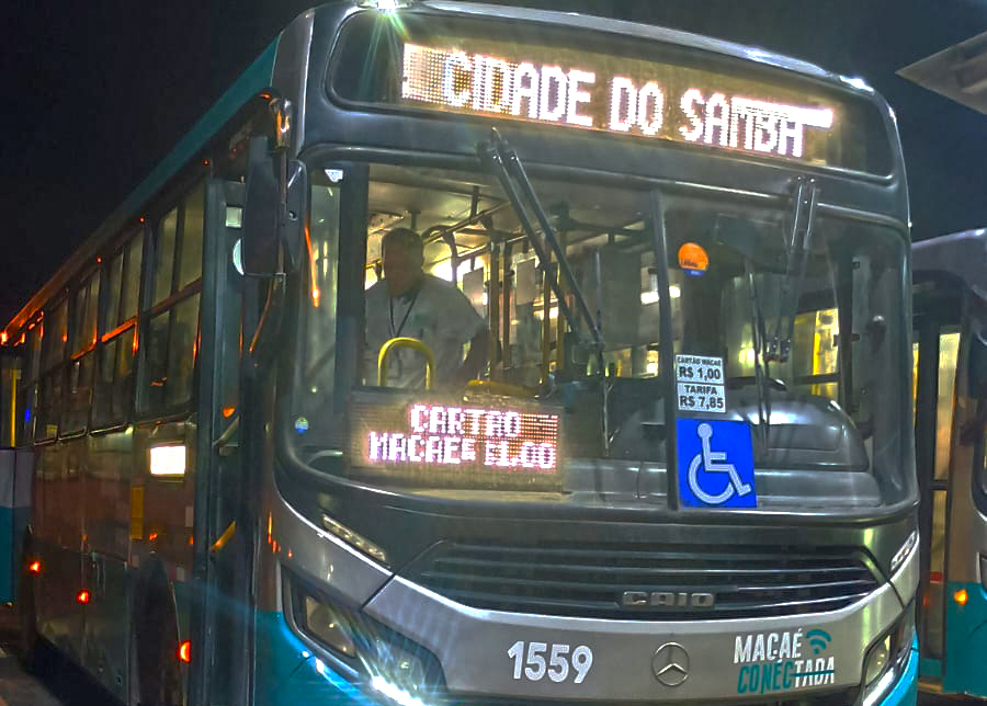 Linha especial de ônibus para a Cidade do Samba