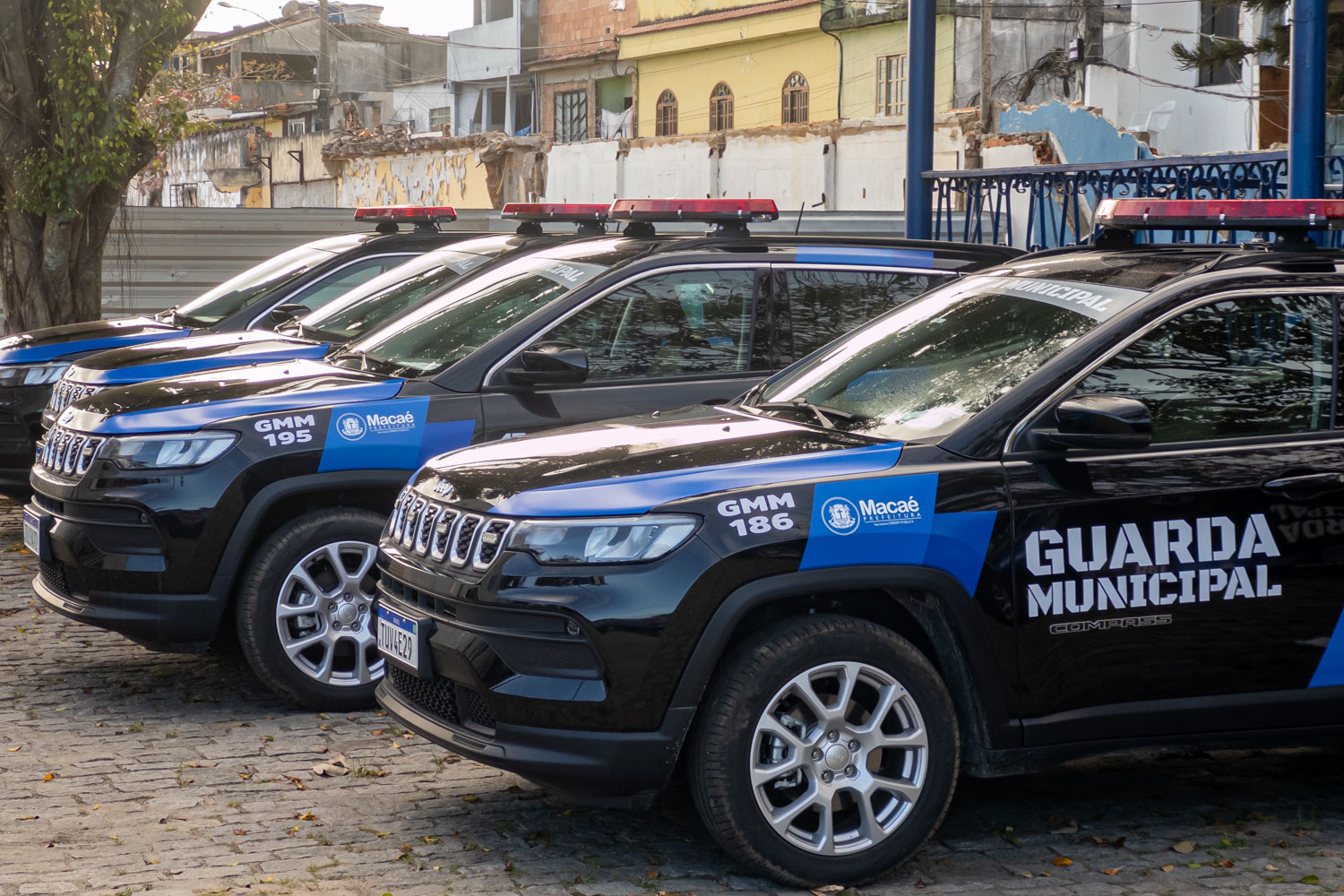 Macaé realiza maior entrega de equipamentos e viaturas da história da Guarda Municipal durante as comemorações do aniversário da cidade