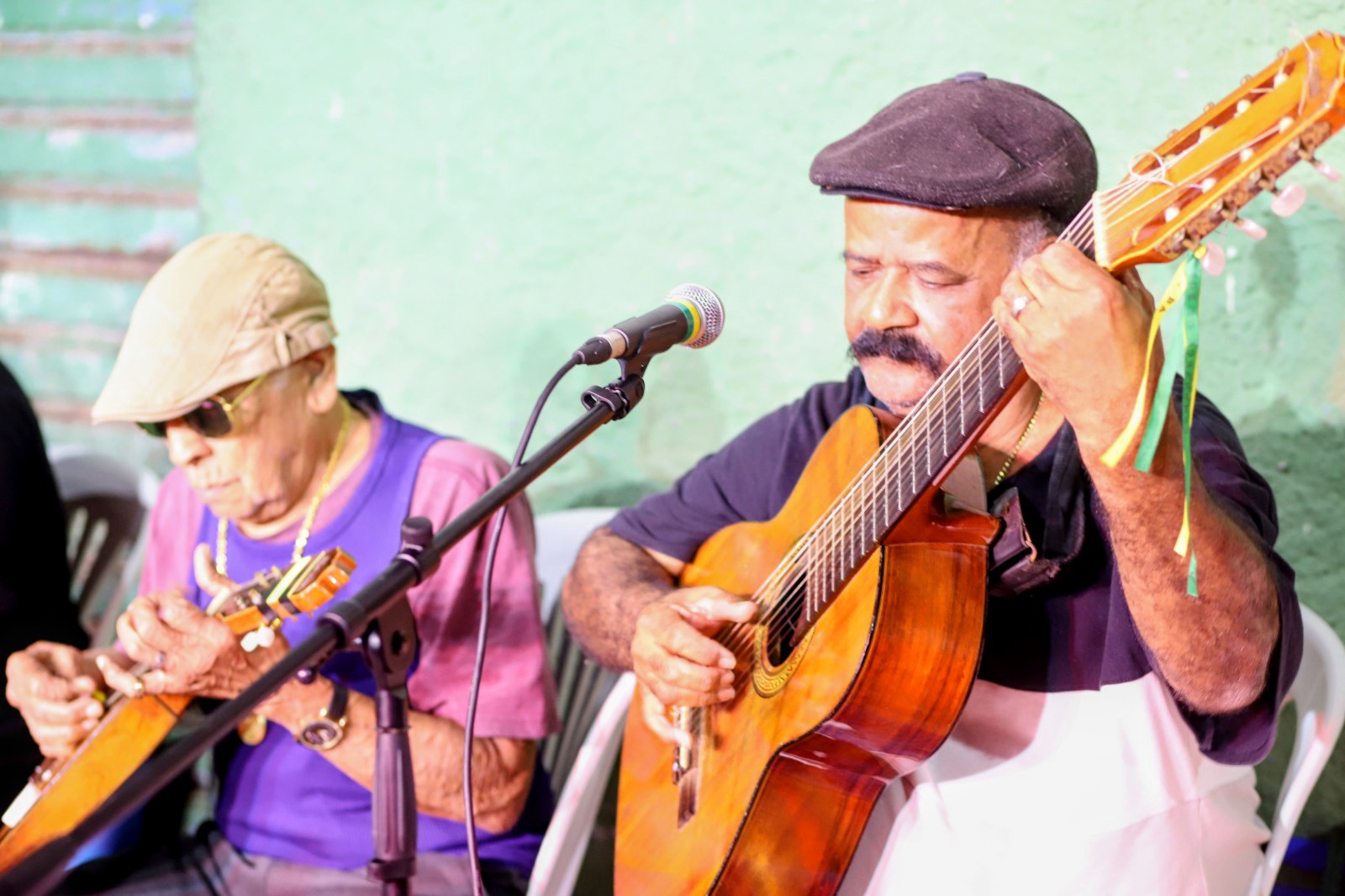 Projeto Choro na Rua reúne público em noite de música instrumental no Centro
