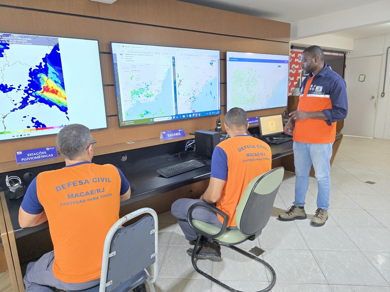 Defesa Civil de Macaé alerta para ressaca com ondas de até 2,5 metros