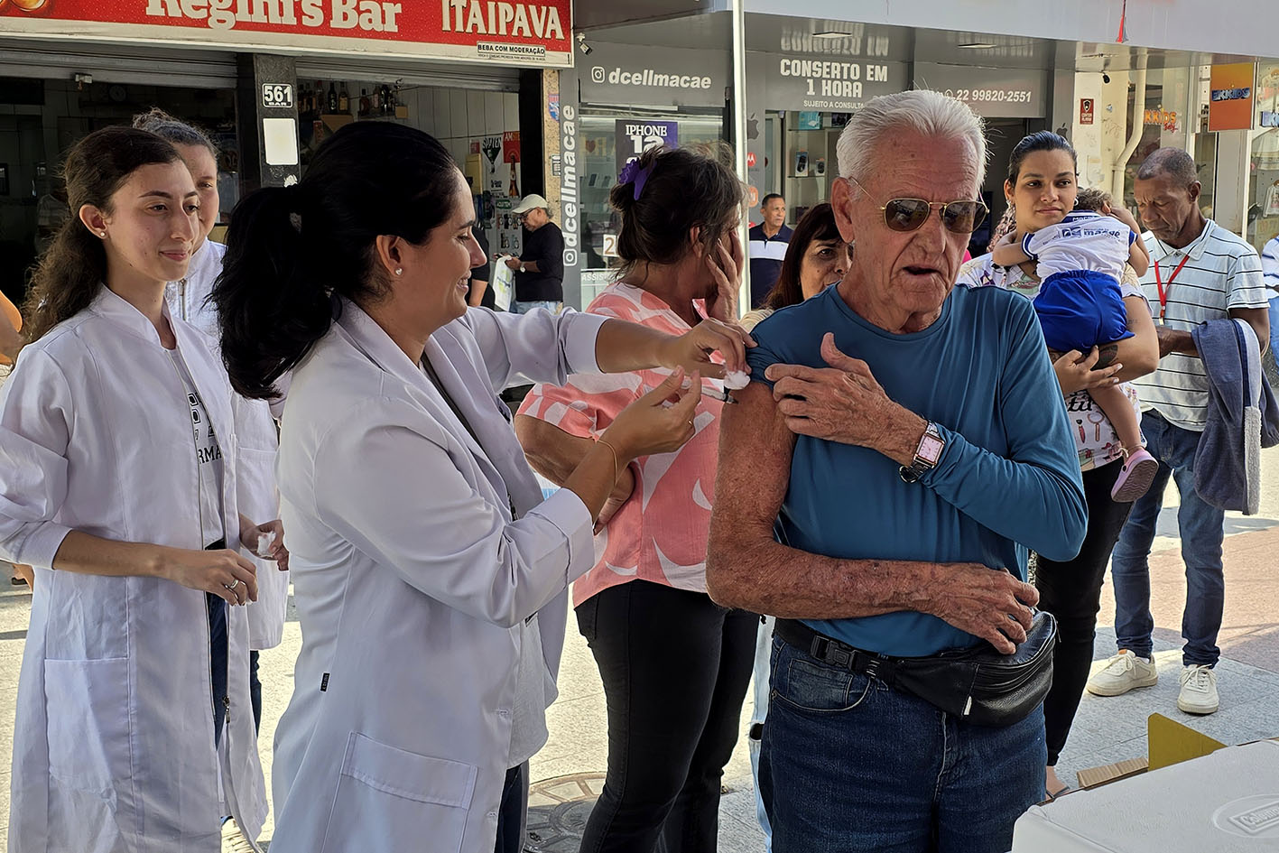 Saúde inicia vacinação contra doenças pneumocócicas para pessoas a partir de 85 anos