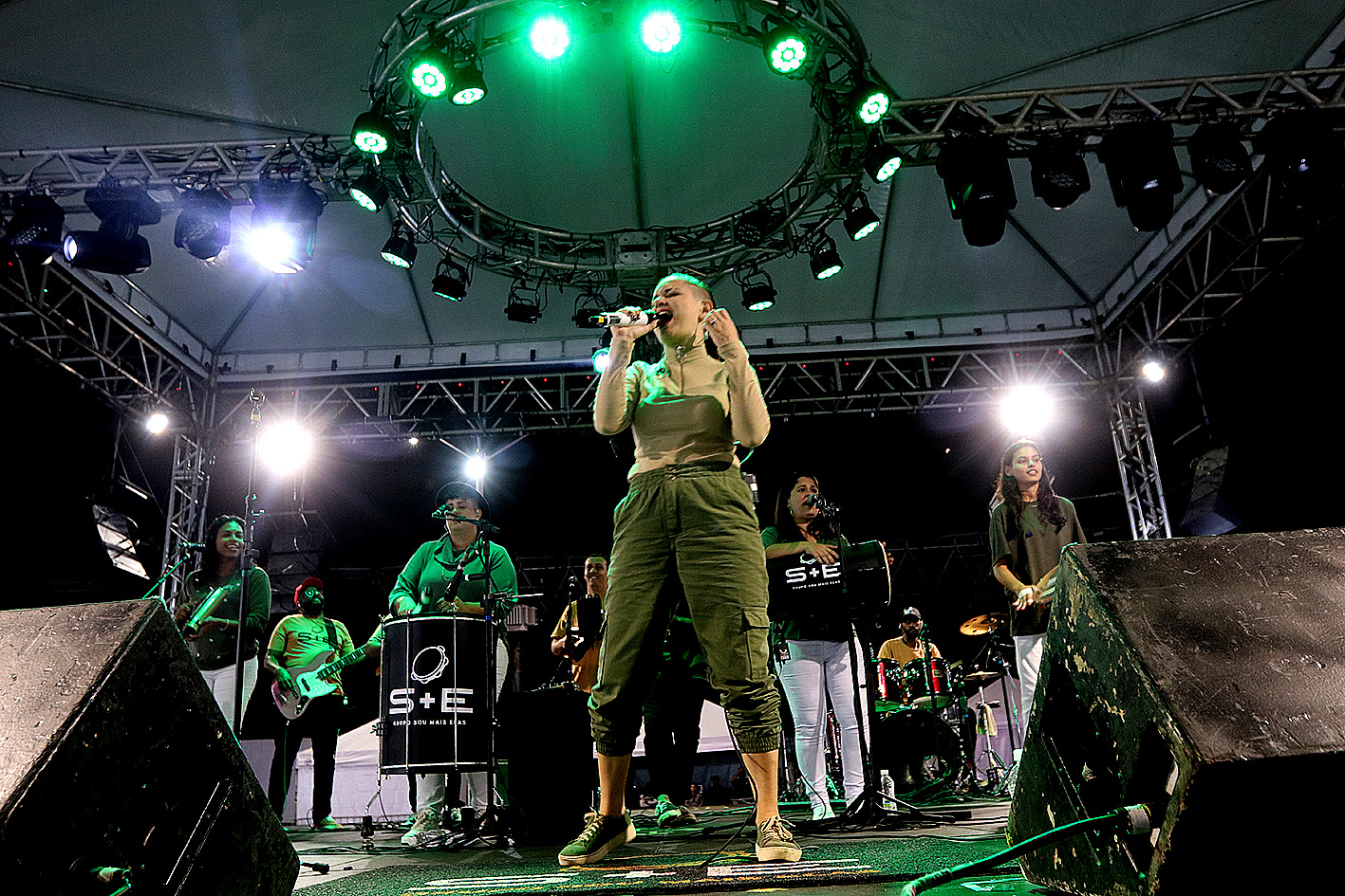 Dia do Professor é celebrado com samba no Solar dos Mellos